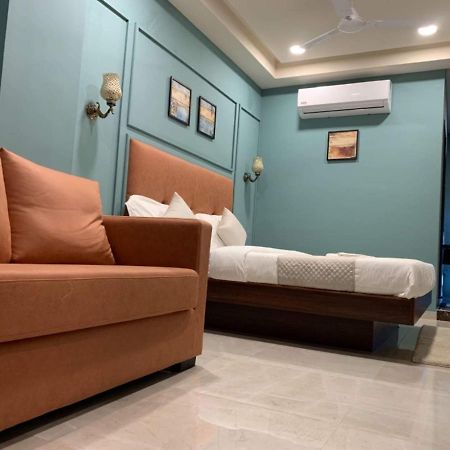 Hotel Radha Krishna Ānand Εξωτερικό φωτογραφία