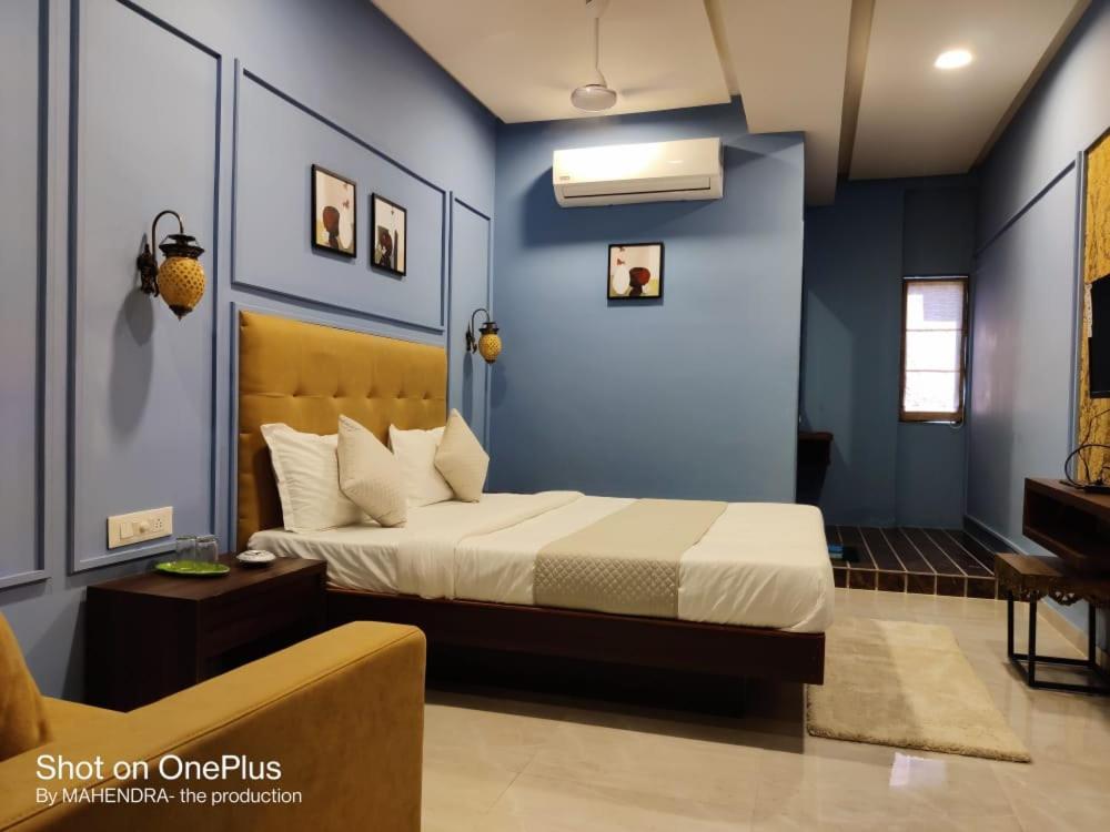 Hotel Radha Krishna Ānand Εξωτερικό φωτογραφία