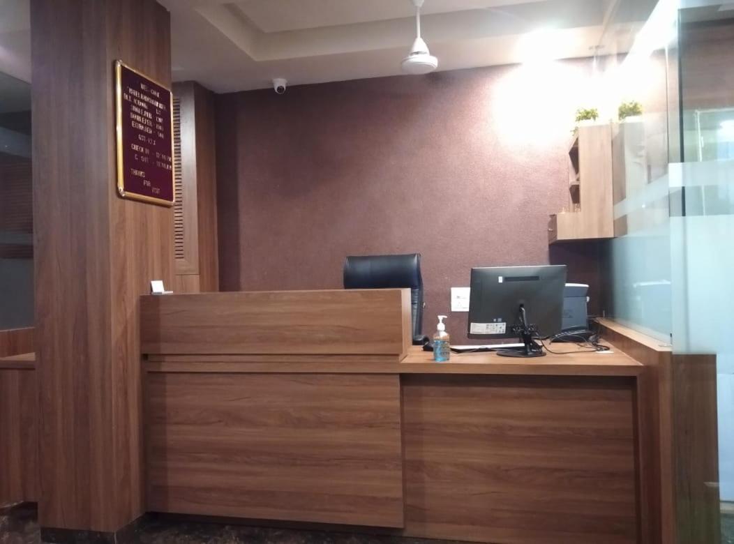Hotel Radha Krishna Ānand Εξωτερικό φωτογραφία